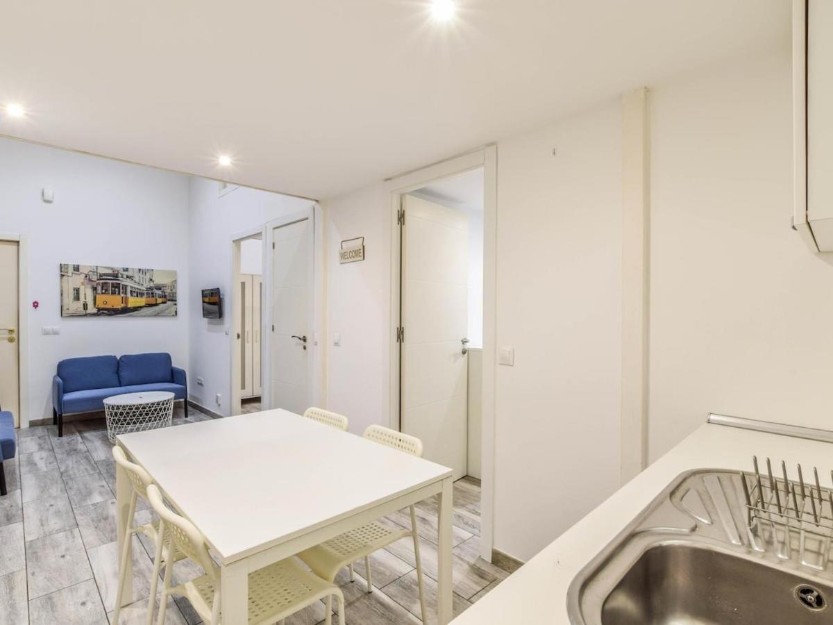 Apartment En Cuatro Caminos 6 Personas Alquiler Temporal *